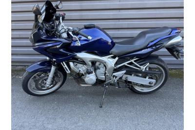 YAMAHA FZ6 600 FAZER