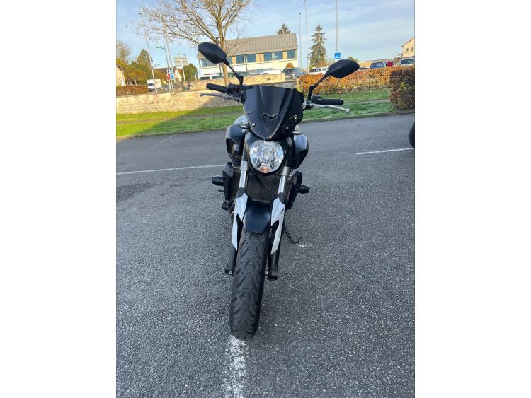 YAMAHA MT-07 (47.5CV)