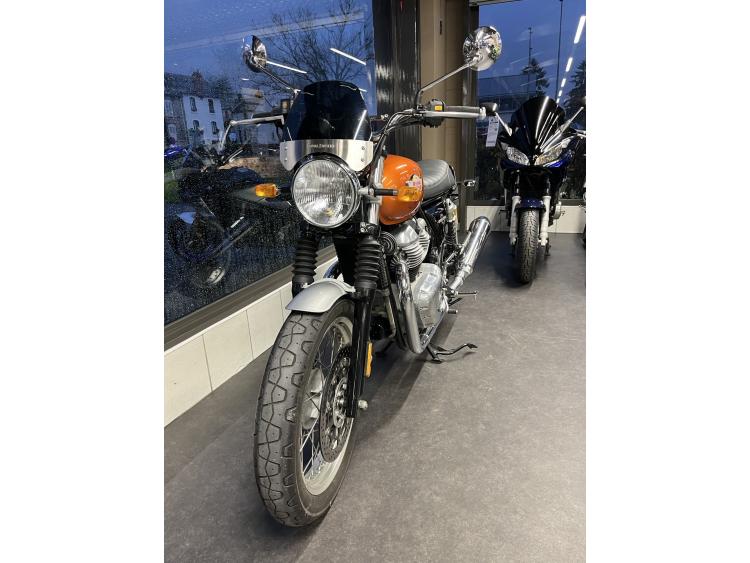 ROYAL ENFIELD INTERCEPTOR
