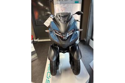 YAMAHA TRICITY 300